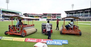 মাঠ শুকাতে ব্যর্থ ভারত, তৃতীয় দিনের খেলাও পরিত্যক্ত